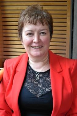 Keep mobile, says Rhoda Grant