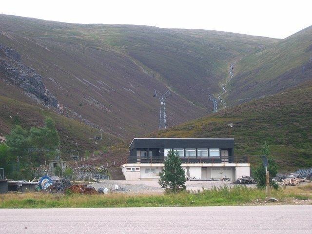 Allowed to wither on the vine. The Ciste car park chair in September 2005. Photo: Richard Webb