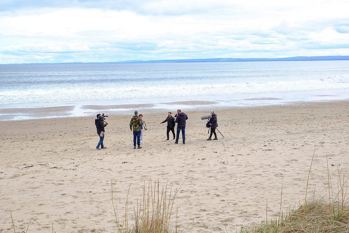 Martin Compston with the film crew at Balintore. Pictures were shared on social media by The Old Manse Bed and Breakfast in Kildary.