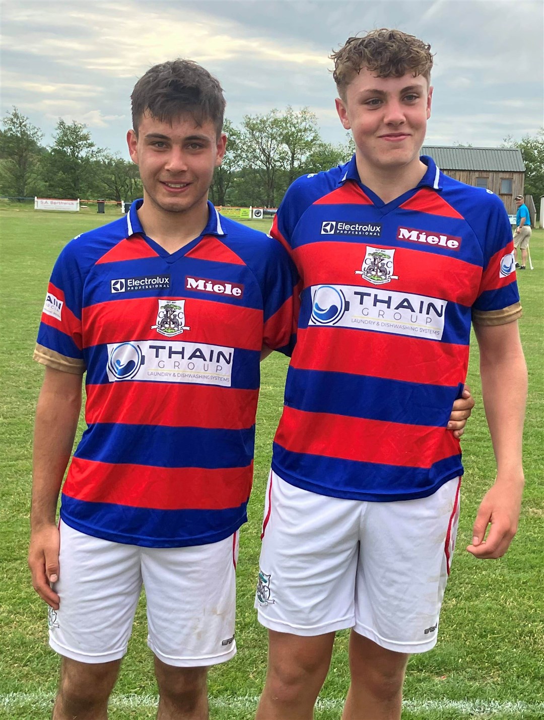 Eoin Baikie and Calum Mackintosh (right) in their Kingussie colours.