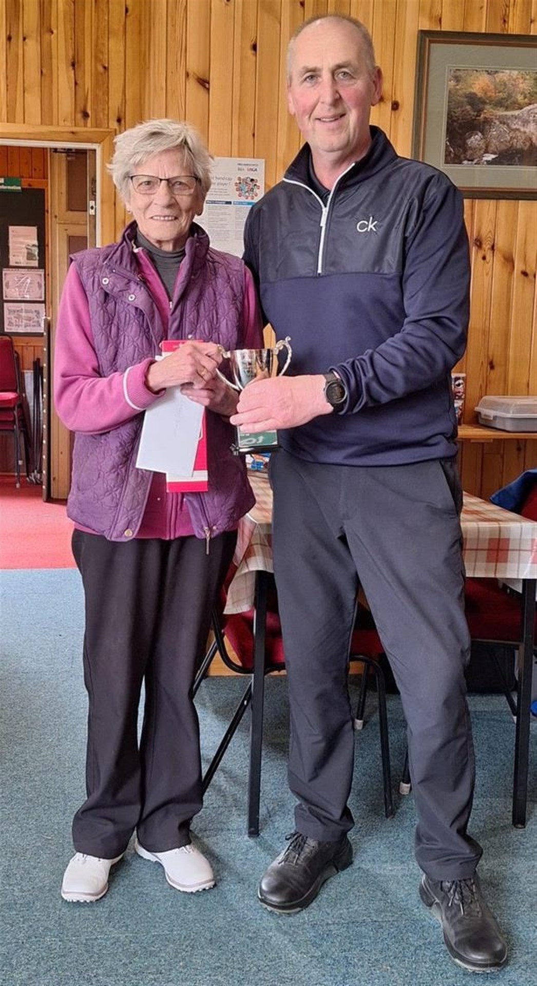 CARRBRIDGE: Helen Lorimer Winner (Left) Martin Hendry Right