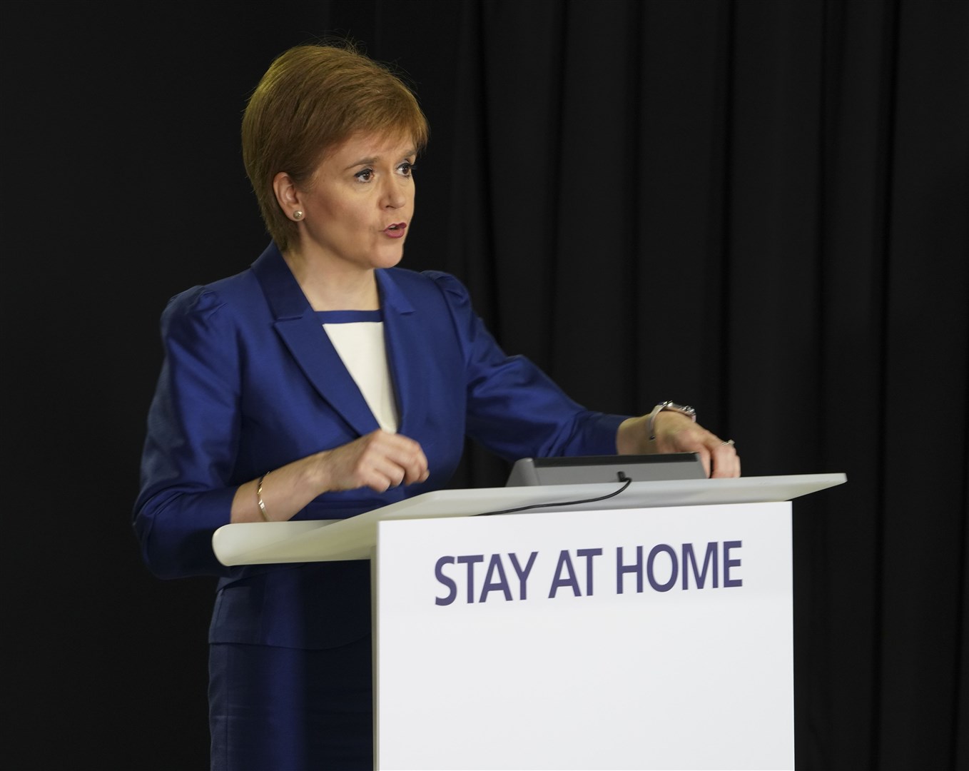 Nicola Sturgeon Stay at home