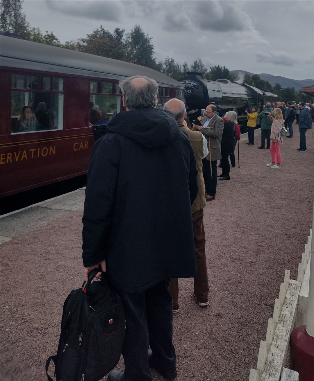 Ah, there it is! The train had pulled the carriages back from Broomhill this morning, much to the initial dismjay of the spotters