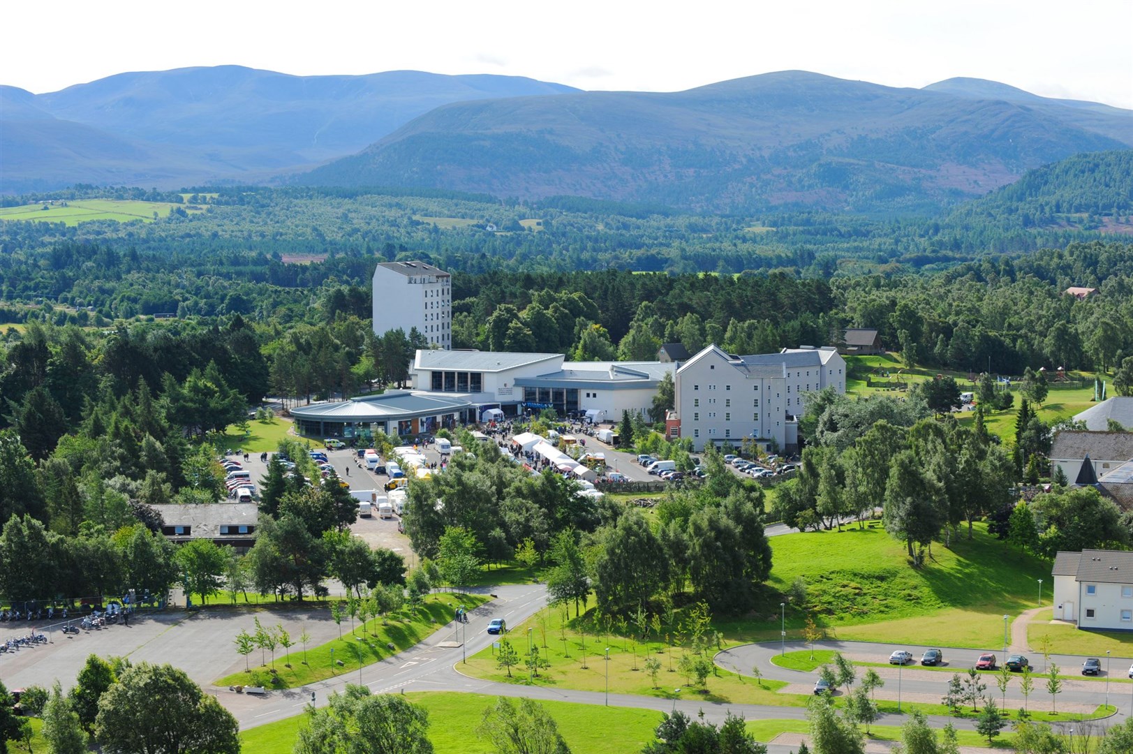 The Macdonald Aviemore Resort will be hosting a St Valentine's wedding fayre with everyone welcome - but especially love-struck couples.