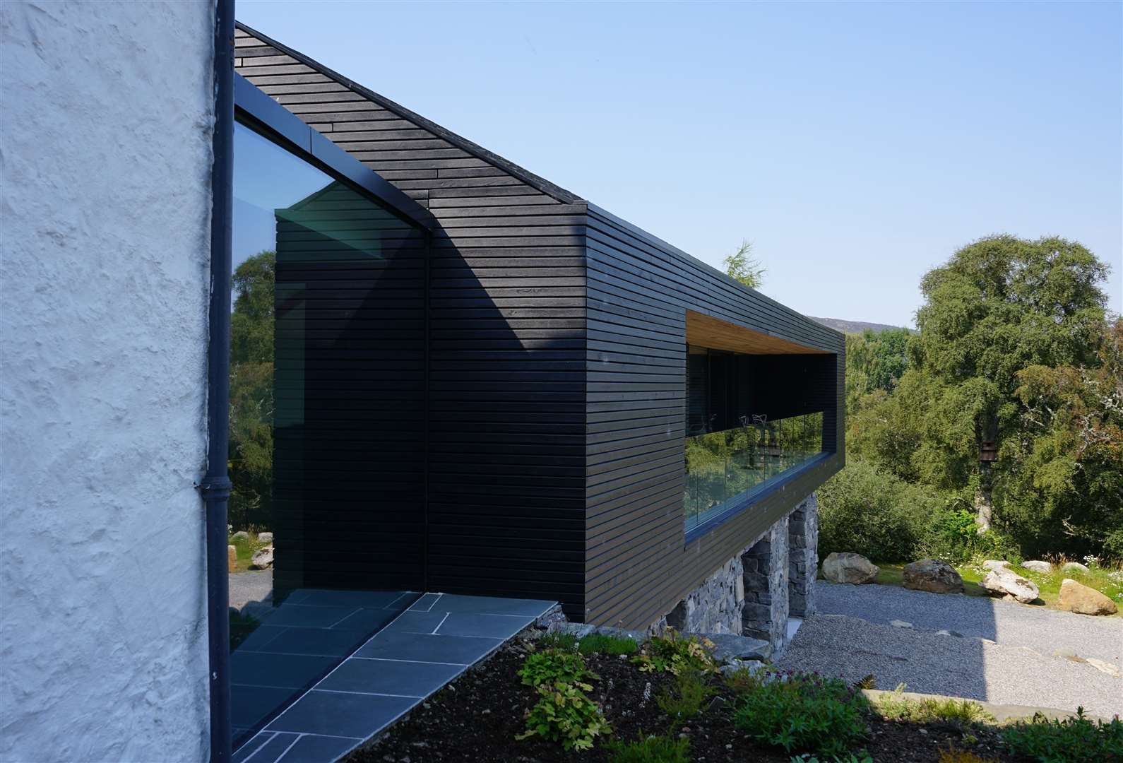 An eye-catching design in the strath countryside.