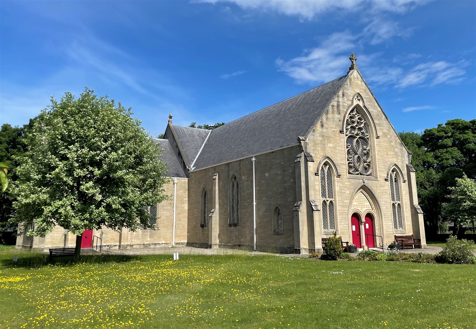 The kirk has come back with a new application for PV panels on the church's roof.