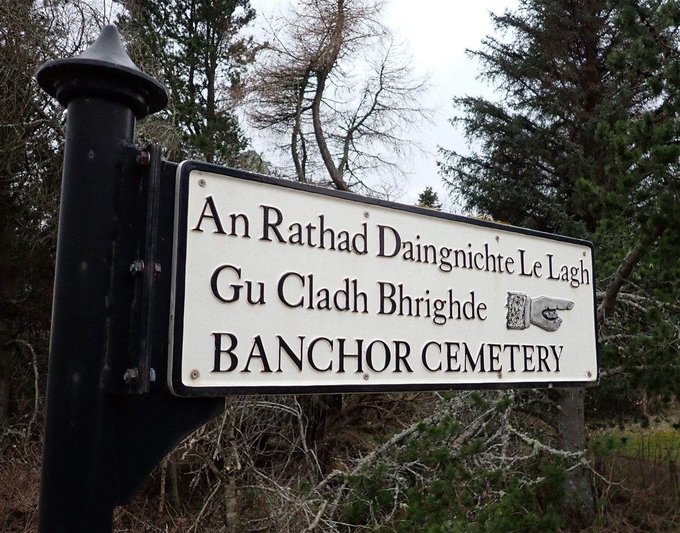 Replacement sign to Banchor Cemetery from the Calder Bridge.
