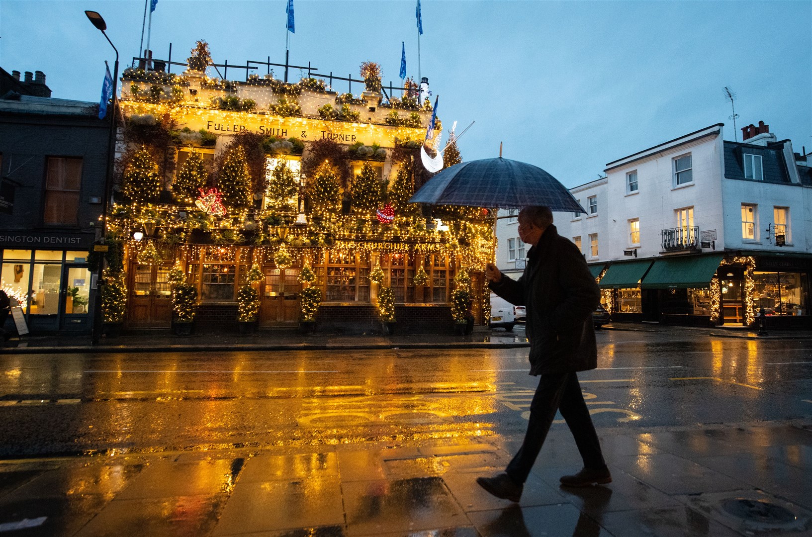Pubs must stayed closed under England’s new Tier 4 rules (Dominic Lipinski/PA)