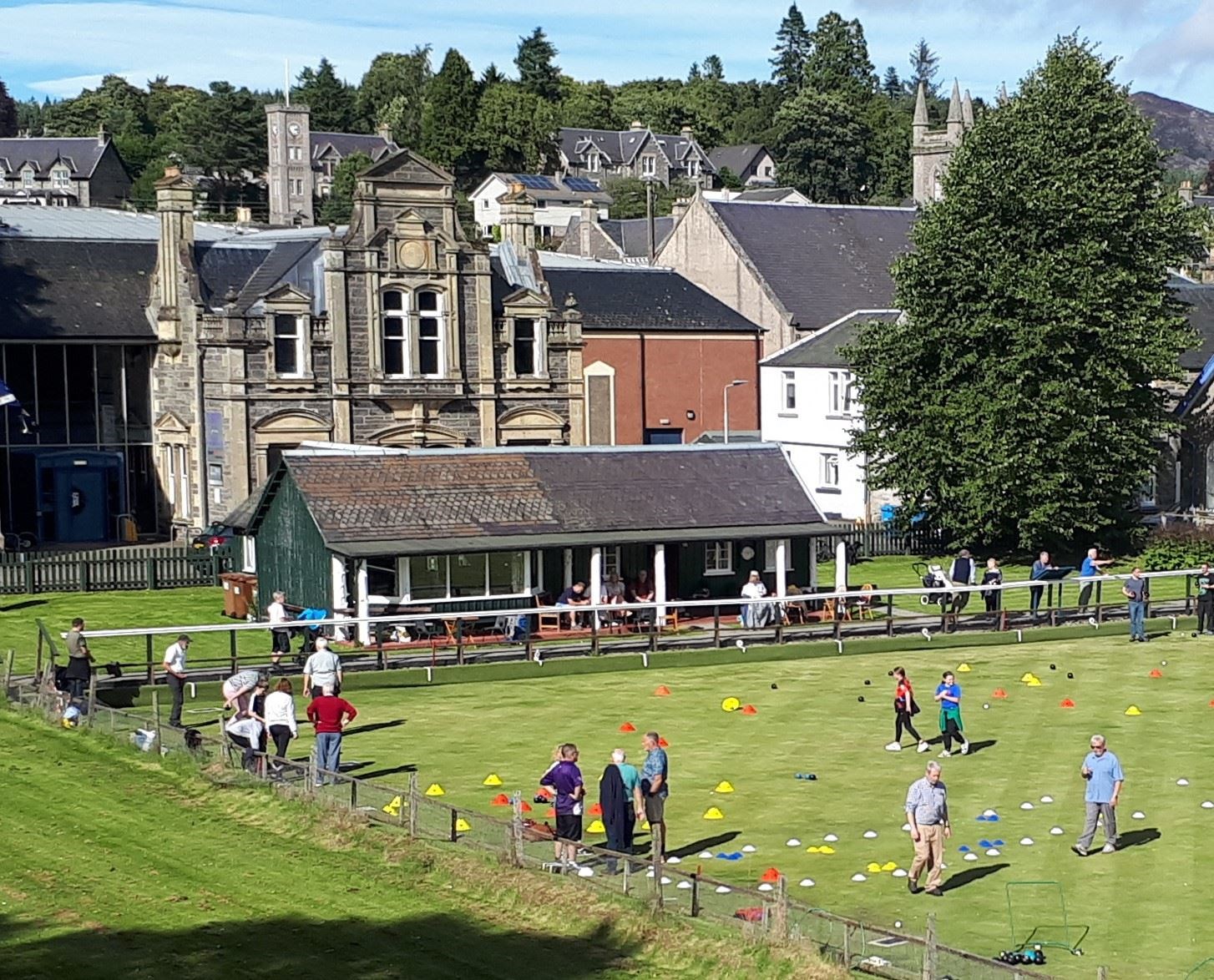 Kingussie Bowling Club is now the owner of its green and historic clubhouse.