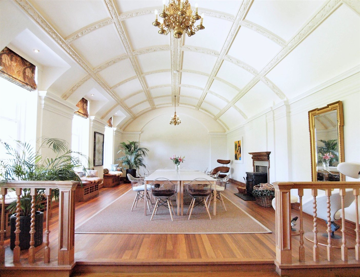 Broomhill House was extended by renowned architect Sir Basil Spence with the renovations including a beautiful barrel-vaulted music room.