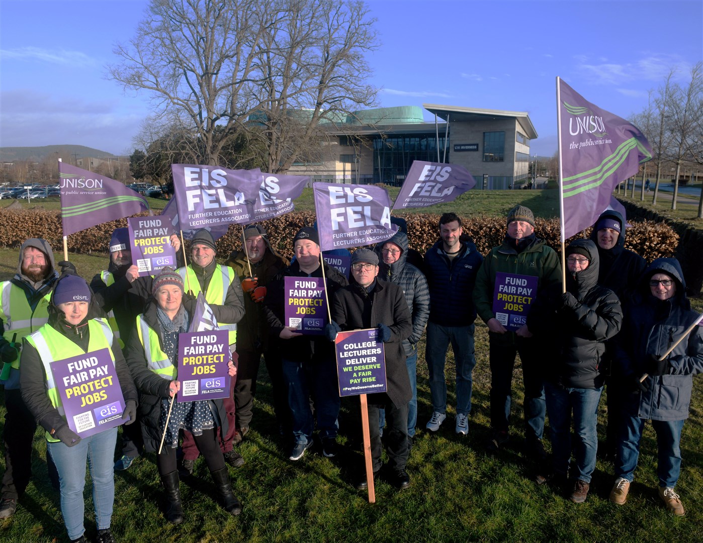 Picket line at UHI Inverness Campus. Picture: James Mackenzie.