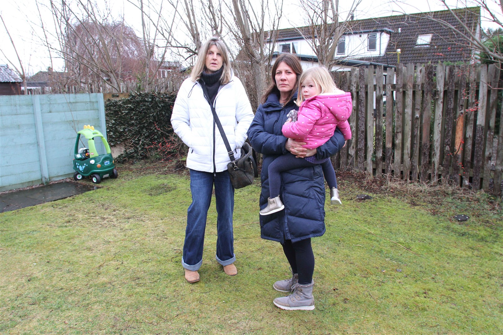 Objectors Fiona Coates (left) with Susie Petty and daughter Annie (3).