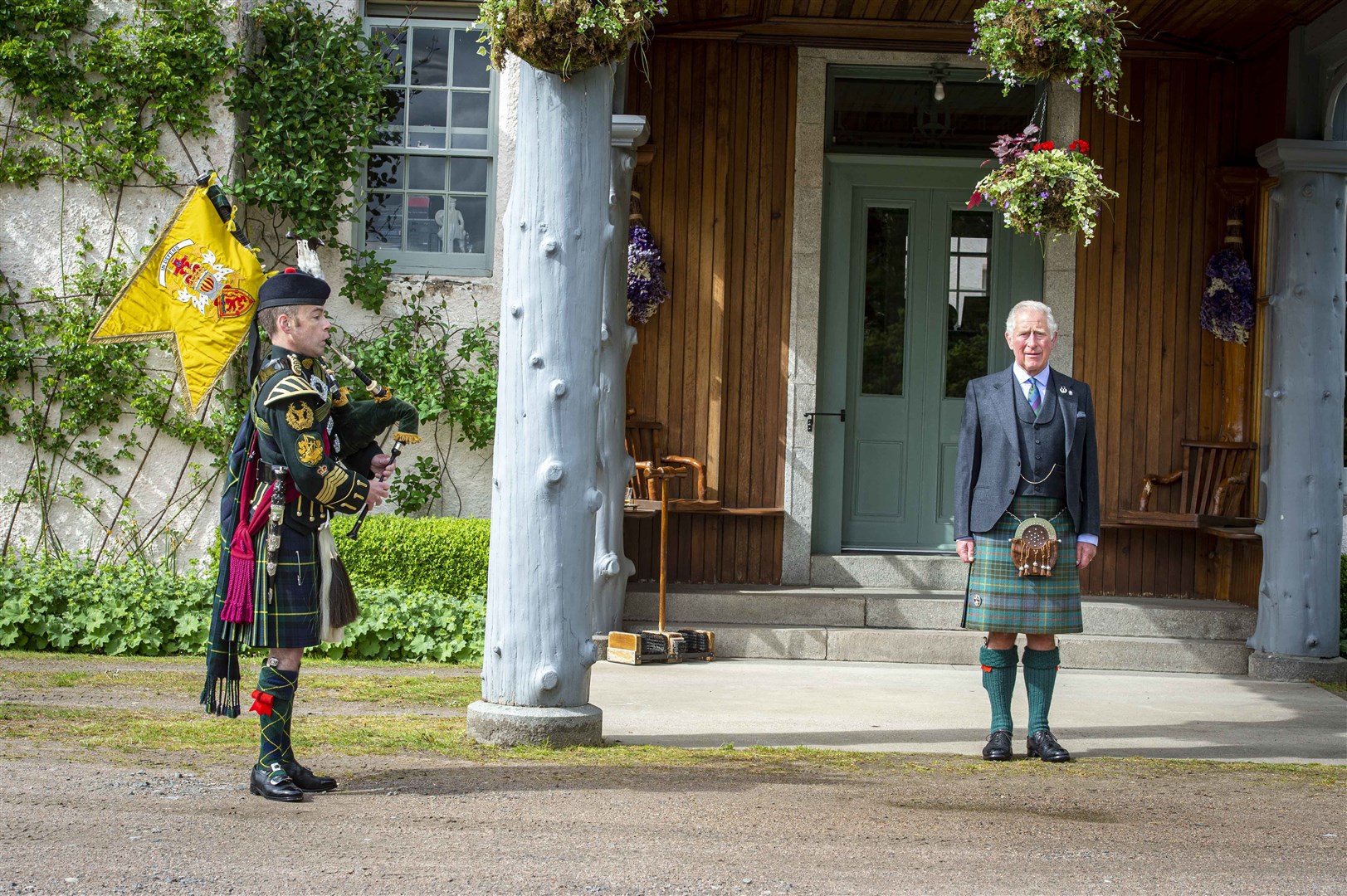HRH Prince of Wales remembers St Valery