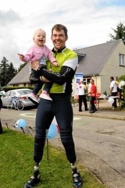 Sgt Duncan Slater with daughter, Lily