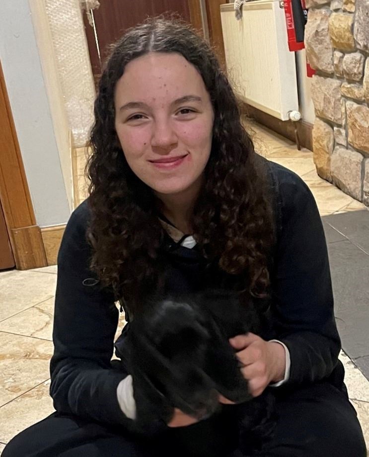 Kayla Munro (15).