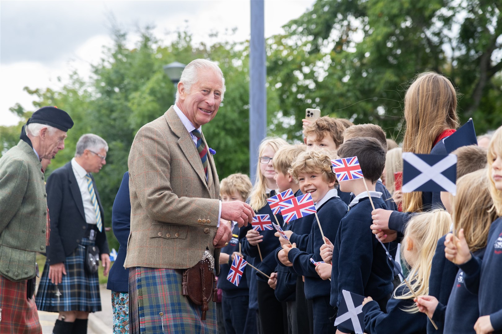 King Charles III visits Tomintoul meeting the primary school pupils. Picture: Beth Taylor.
