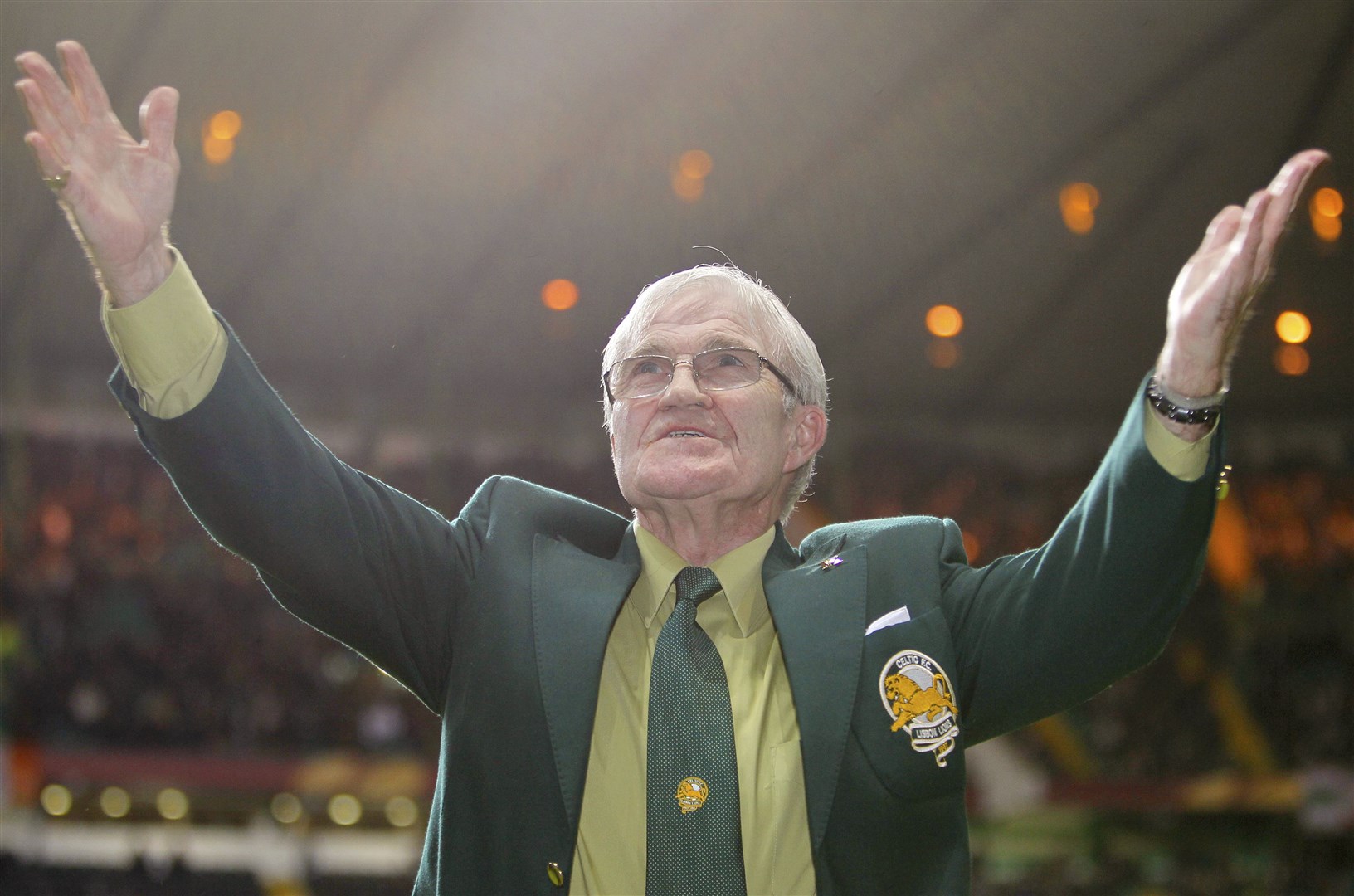 Bertie Auld speaks to the fans at a Celtic v Inter Milan match at Celtic Park (Richard Sellers/PA)
