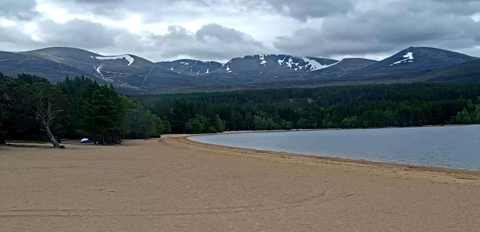 Image from the Loch Morlich watersports webcam.