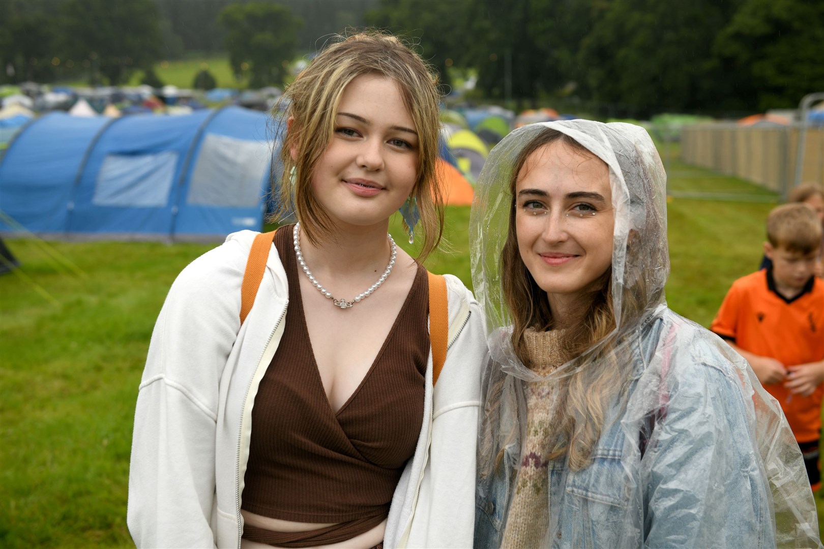 Caitlin and Kirsty Holm. Picture: James Mackenzie.