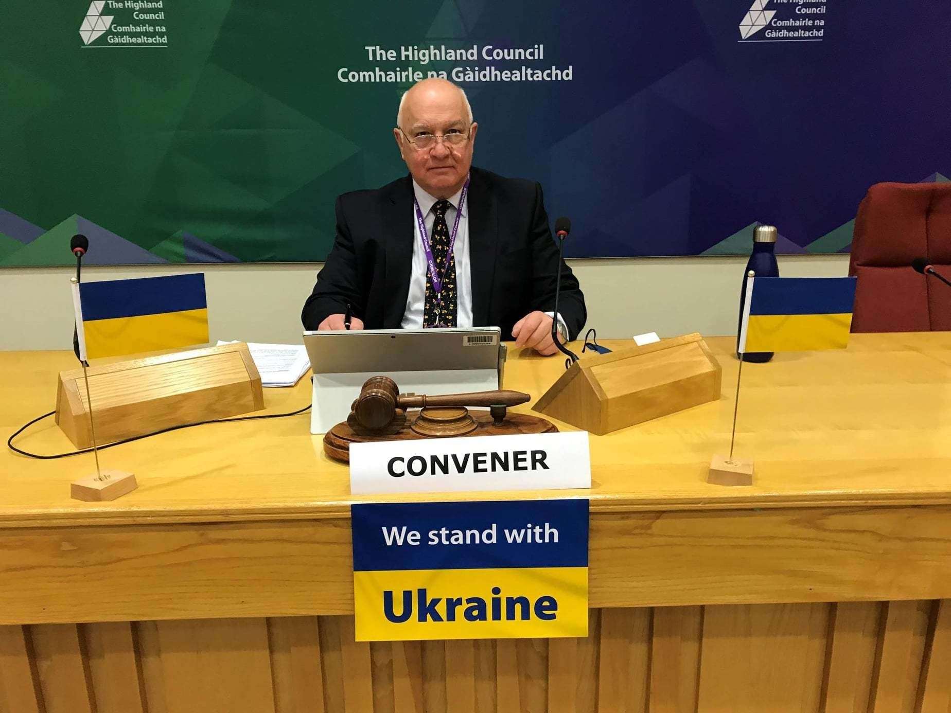 Convenor Bill Lobban showing his support for Ukraine last term.