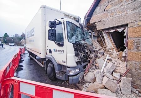 The lorry driver had a lucky escape (Aaron Sneddon)