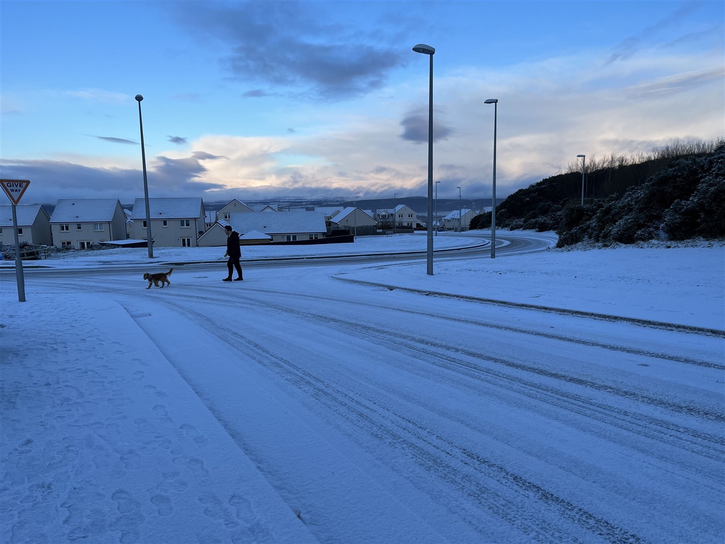 Snowfall in Milton of Leys in Inverness.