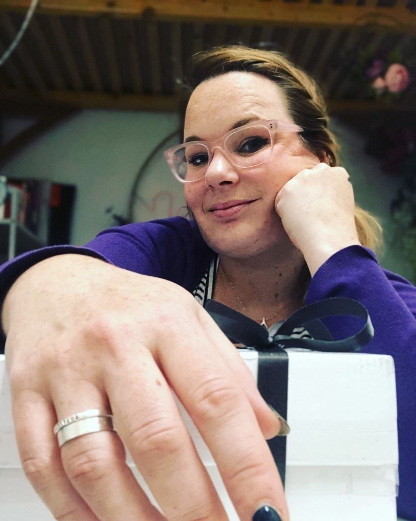 Jen feels that putting the Bing Bong Mail cards on sale on Han’s birthday was the perfect way to mark the day.