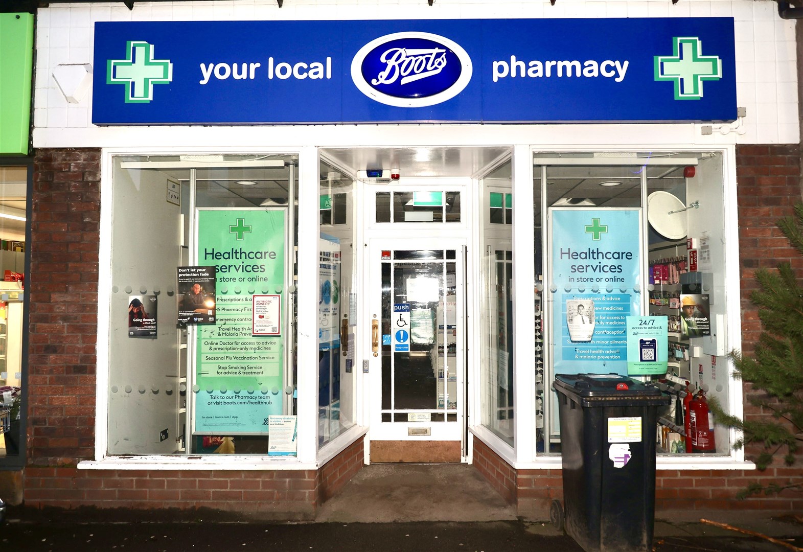 Boots pharmacy kings road 2025
