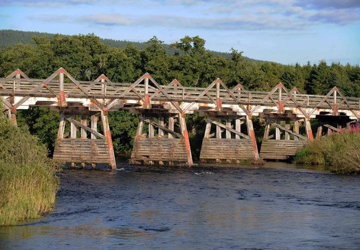 The historic listed wooden Broomhill Bridge is expected to be closed to traffic for several days after an accident on Sunday night (photo: www.nethybridge.com)