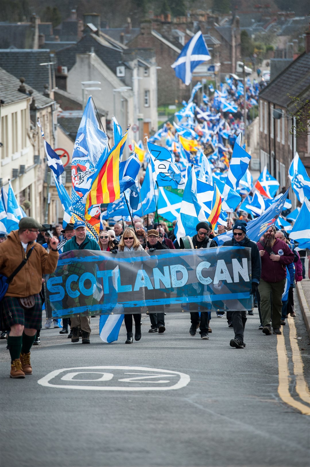 On the march in support of Independence.