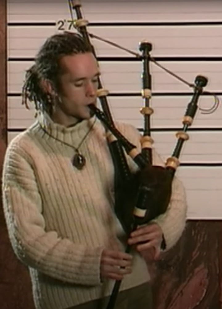 Martyn Bennett created ground-breaking music by mixing bagpipes and the fiddle with techno music.