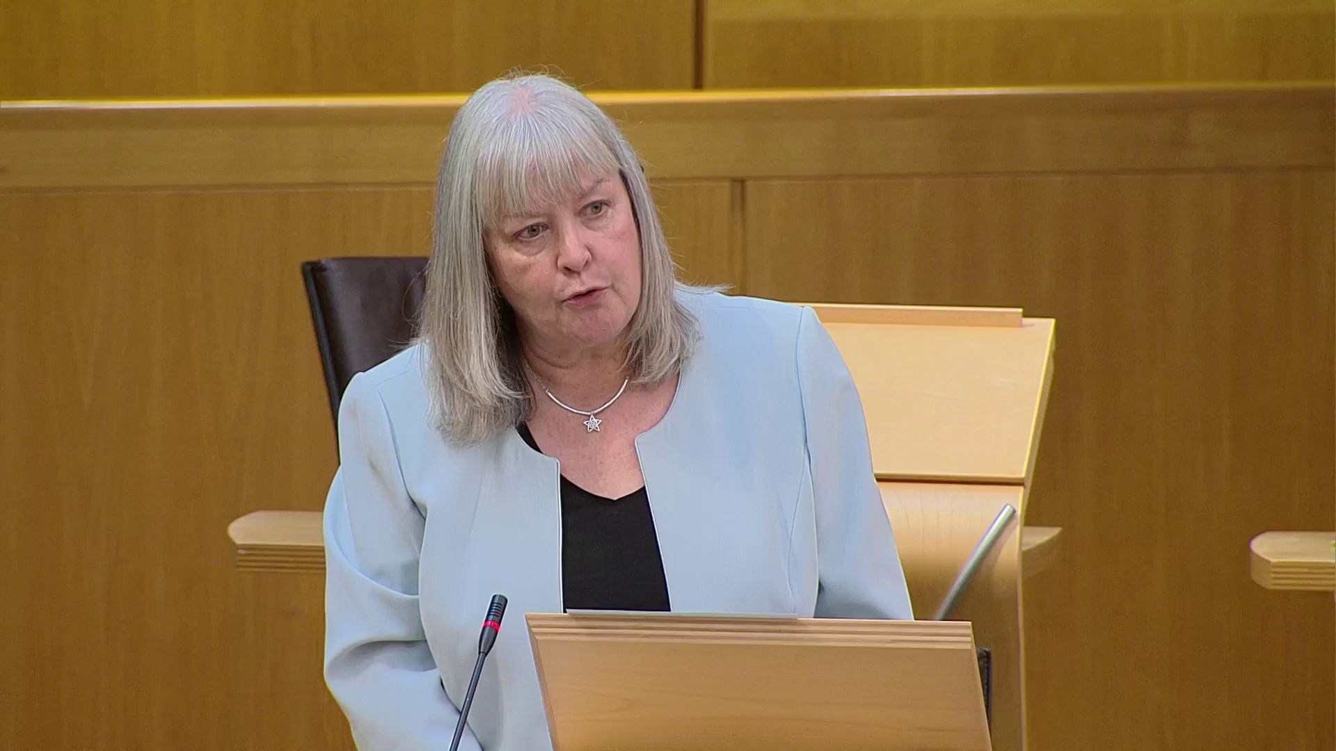 Scottish Labour Highlands MSP Rhoda Grant has condemned the A9 dualling timeline.