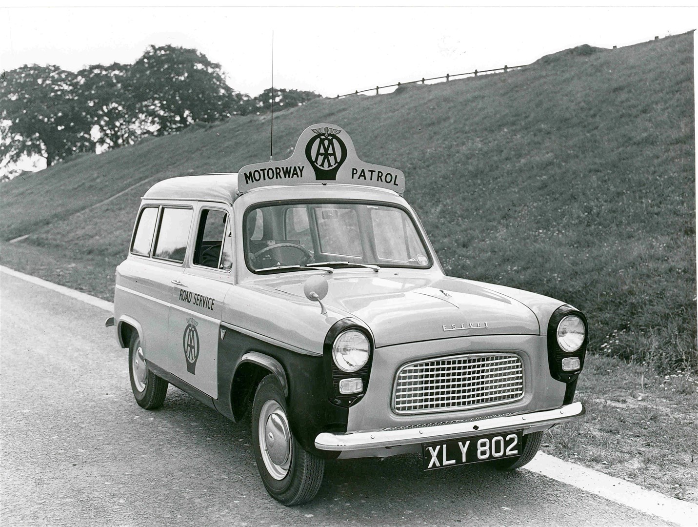 An AA van from 1959 patrolling the M1 motorway (AA/PA)