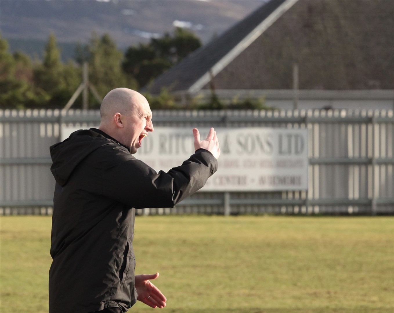 Rob MacCormack has left Seafield Park after a tough year at Thistle.